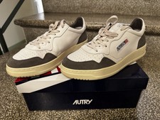 Autry Medalist Low