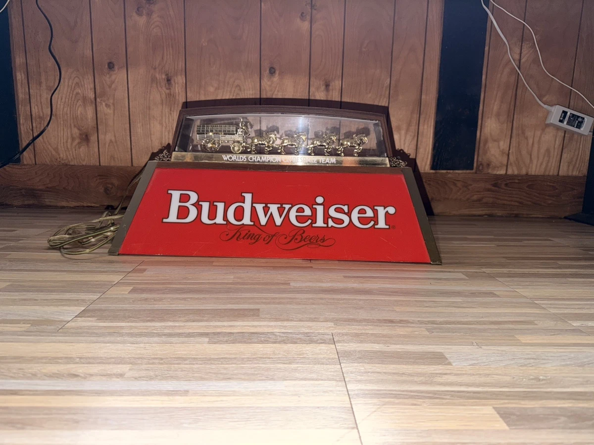 Hanging Pool Table Light In Collectible Budweiser Signs & Tins for