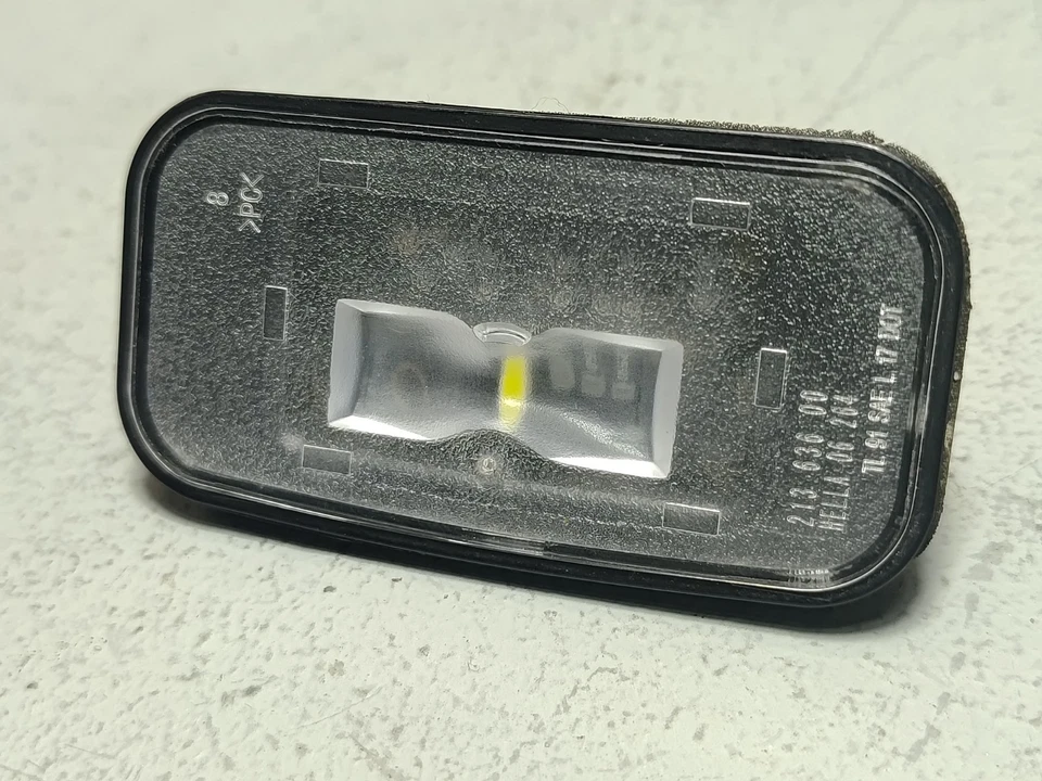 2018-2024 Toyota Camry  Rear License Plate Right or Left Light Lamp Assembly OEM - Image 3 of 4