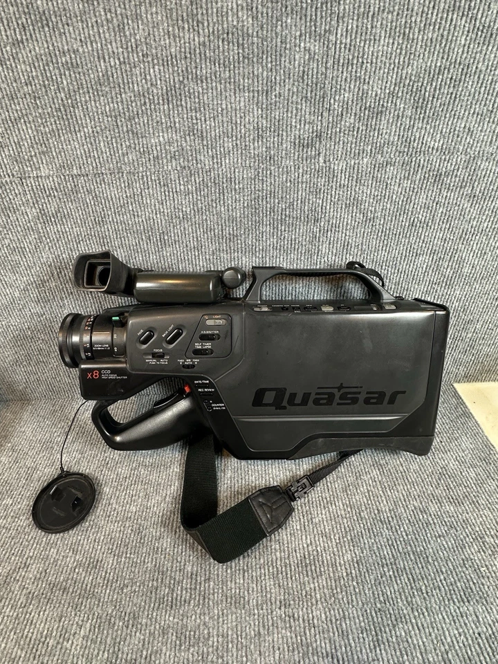 Vintage 1990 Quasar VM705 VHS Camcorder W/ Charger Battery Cables Tested - Image 3 of 4