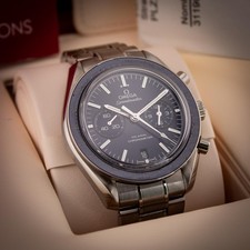 Omega Speedmaster Moonwatch Chronograph Co-axial 5