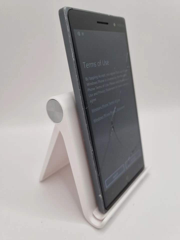 Nokia Lumia 830 Black Vodafone 16GB 1GB RAM 5" 10MP Windows Mobile Smartphone - Image 3 of 4