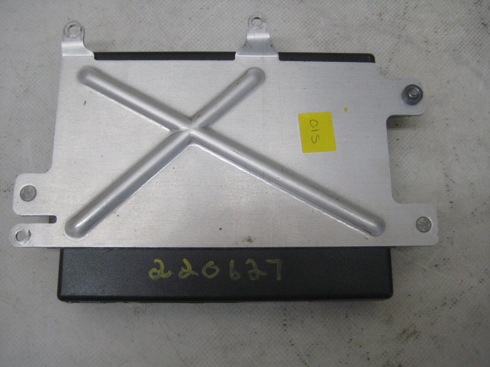2011-2018 BENTLEY CONT. GT INTERFACE BOX WITH INTEGRATED COTROL UNIT FOR PHONE