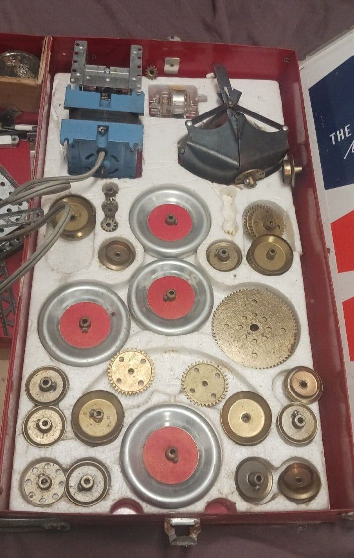 1950-1960 Gilbert Erector Set The Master's Builder Robot Rocket Jet ...