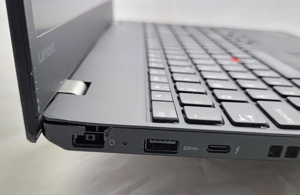 Lenovo P51s i7 7th Gen - 256GB SSD - 16GB RAM - FHD 15.6" Nvidia Quadro - Win 11 - Image 4 of 4