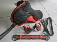 Synthetic Treeless Saddle, Free Max saddle 17''-