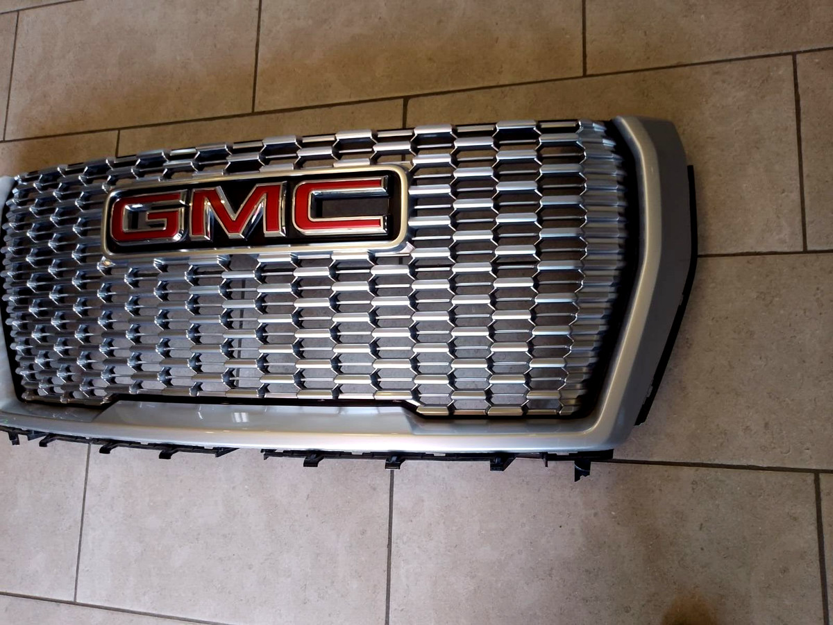 2021-2023 GMC YUKON DENALI FRONT GRILLE 84835783 USED OEM | eBay