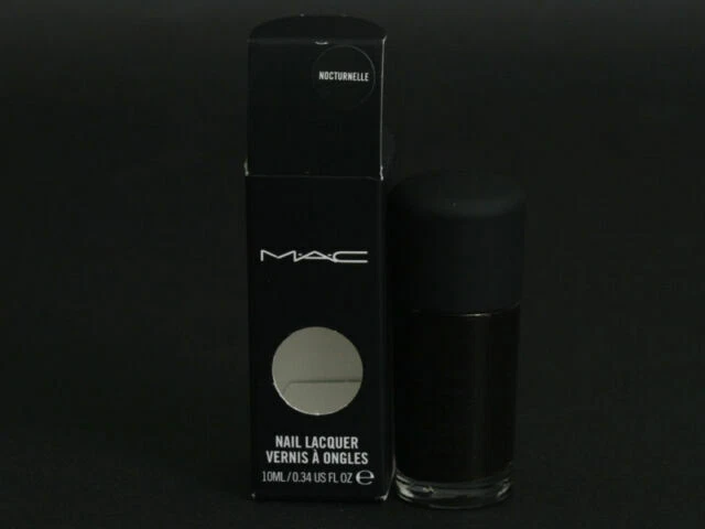 M * A * C Esmalte de uñas negro