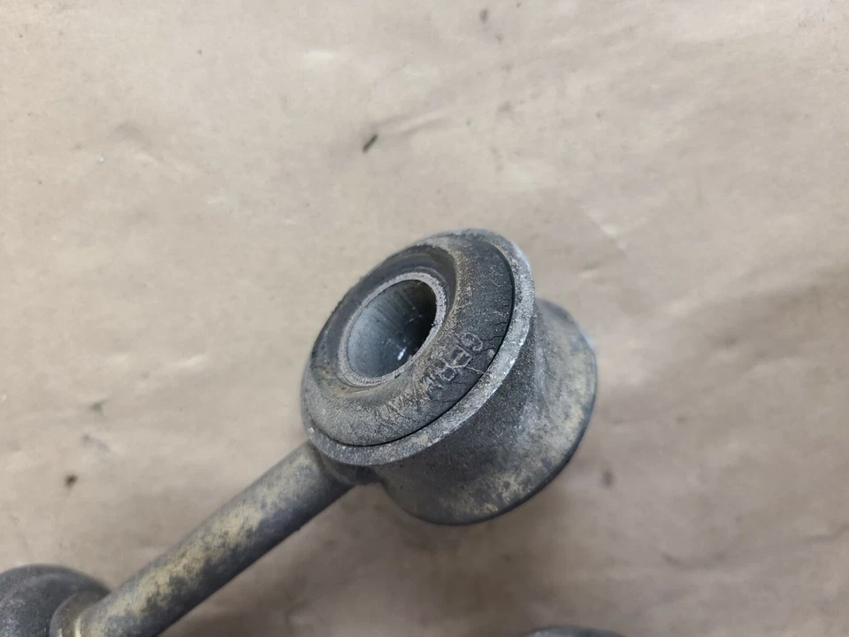 1986 - 1991 OEM Volvo 780 740 720 Front Sway Bar Bushing End Link - Image 3 of 4