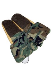 USGI Military Extreme Cold Weather Mitten Set, Woodland Camo, NIB, Old Stock, SM