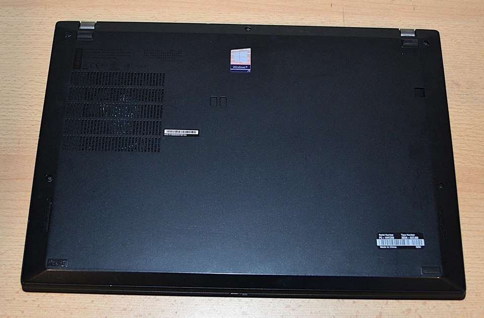 Lenovo ThinkPad T495s · Ryzen 7 PRO 3700U · 8GB · 256GB, Foto 4 von 4