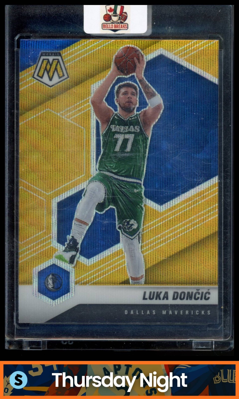 2020 PANINI MOSAIC #47 LUKA DONCIC GOLD WAVE