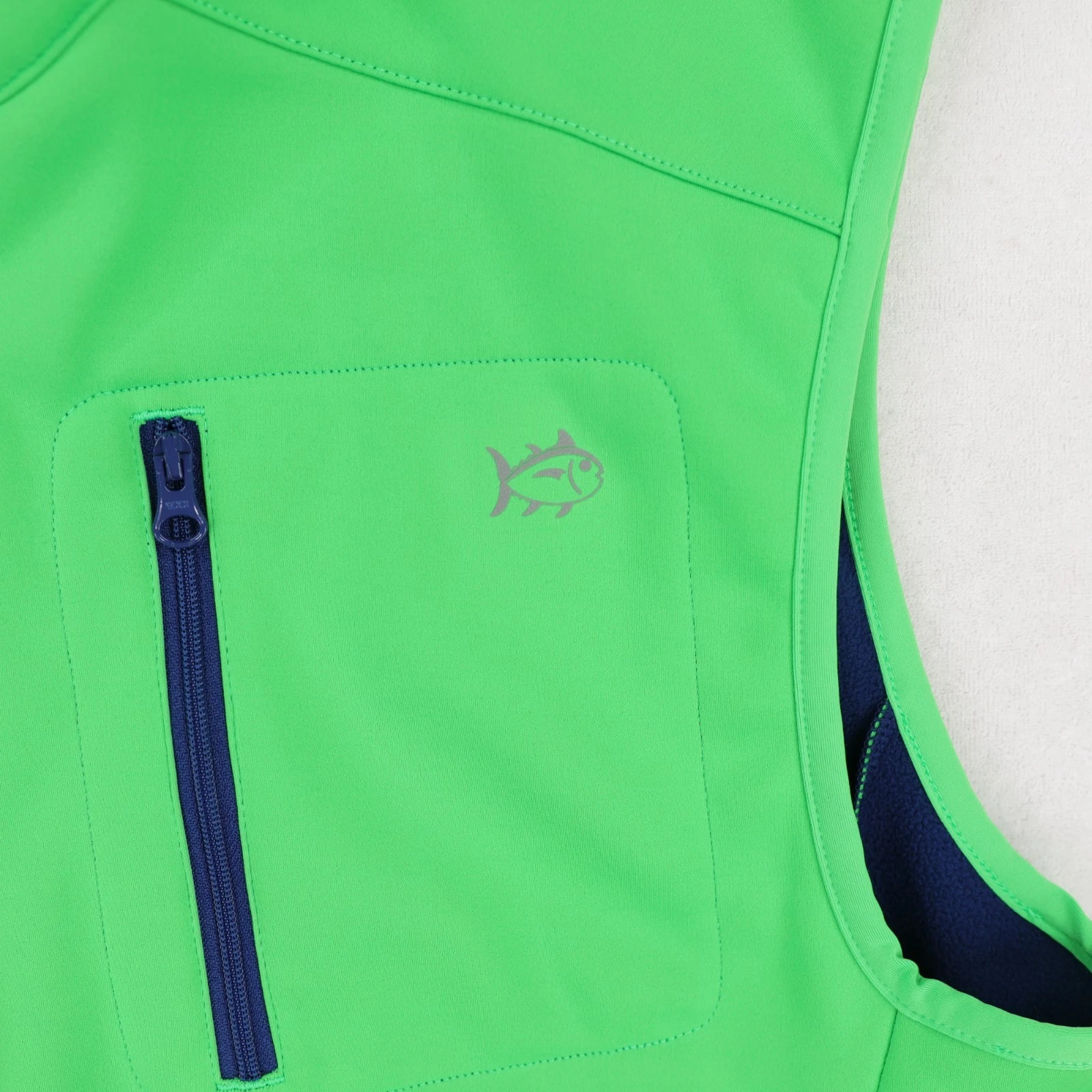 Southern Tide Full Zip Performance Vest Men Medium Neon Green Golf Tide to Trail - product detail image 4
