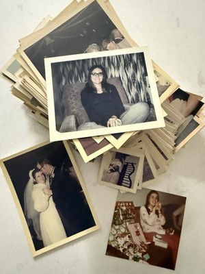 LARGE LOT OF VINTAGE PHOTOS FOUND SNAPSHOTS 300 Color Photographs 1960s-80s