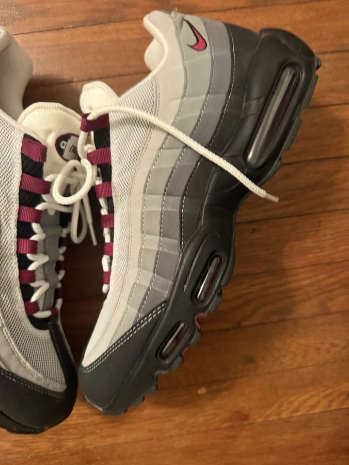 Size 14 - Nike Air Max 95 Dark Beetroot - Image 2 of 4