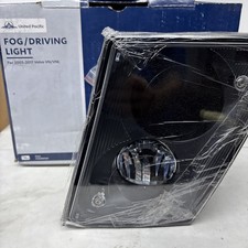 United Pacific 32588 Fog Light, LH, for Volvo VN/VNL Driver Side Fog Only