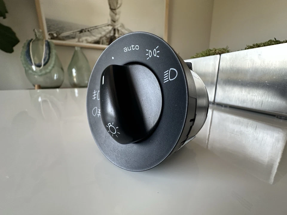 Оригинальный переключатель противотуманных фар для Porsche Cayenne 2003–2010 годов выпуска 7L5 941 531 C - Изображение 2 из 4