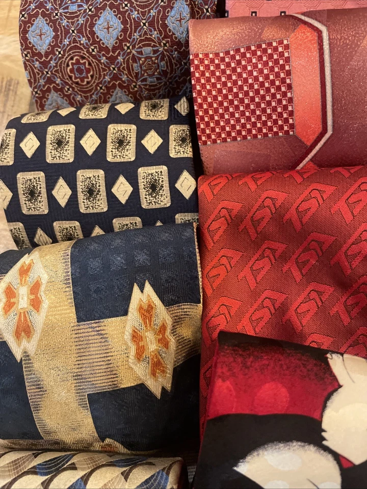 Lote de 100+ corbatas para hombre más vintage asst. Patrones de marcas ¡ENVÍO GRATUITO! Foto 3 de 4