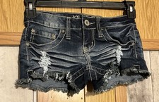 rue21 Blue Denim Shorts Juniors Sz 0/1 Distressed Raw Hemline Medium Wash Shorts