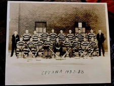 OTTAWA SENATORS-1932-33 NHL HOCKEY TEAM PHOTO SYD HOWE ALEX CONNELL TYPE 1 AHL