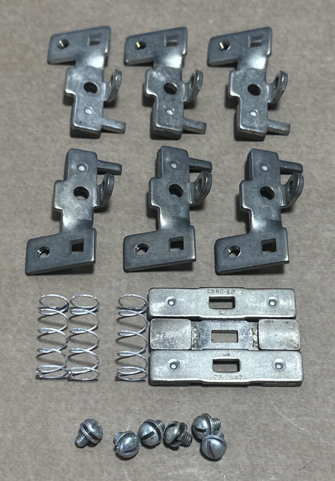 NEW- Cutler Hammer Renewal Parts Kit 6-10-2 Main Line Contact Kit || WARRANTY!