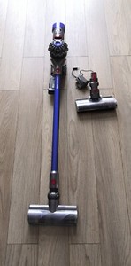 Dyson V8 Absolute Kabelloser Staubsauger Akku Handstaubsauger Silber/Blau