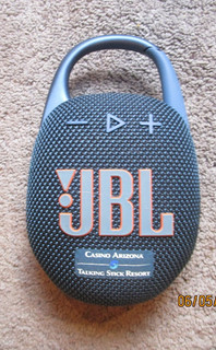JBL CLIP 5 WIRELESS BLUETHOOTH SPEAKER USED BLUE