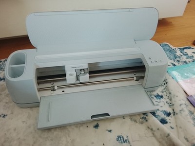 Cricut Maker 3 Plotter mit Zubehör