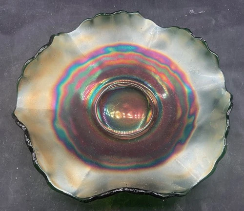 VINTAGE CARNIVAL FENTON GREEN WATER LILY  & CATTAIL RUFFLED BOWL  “SCARCE COLOR”