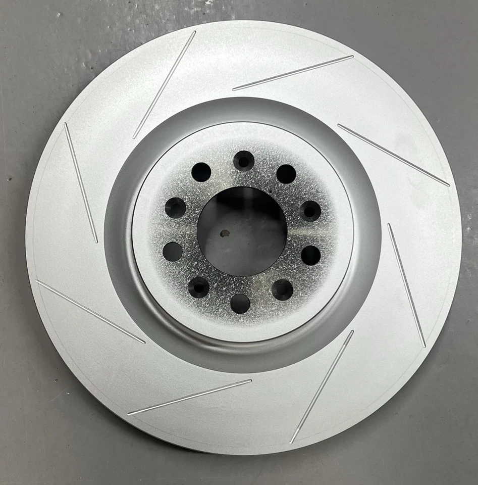 Disco de freno delantero ventilado Aston Martin DB9 (2004-2013) y V8 Vantage (2005-2018) Foto 2 de 3