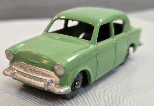 LESNEY MATCHBOX MOKO #43 HILLMAN MINX GREEN w BOX UNPLAYED WITH VERY NICE - Picture 4 of 12