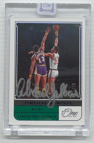 2021-22 Panini One and One Kareem Abdul-Jabbar Timeless Moments Auto #01/49