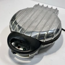 VillaWare Model 2004 Uno Classic 7'' Round Belgian Waffler Maker Power Tested