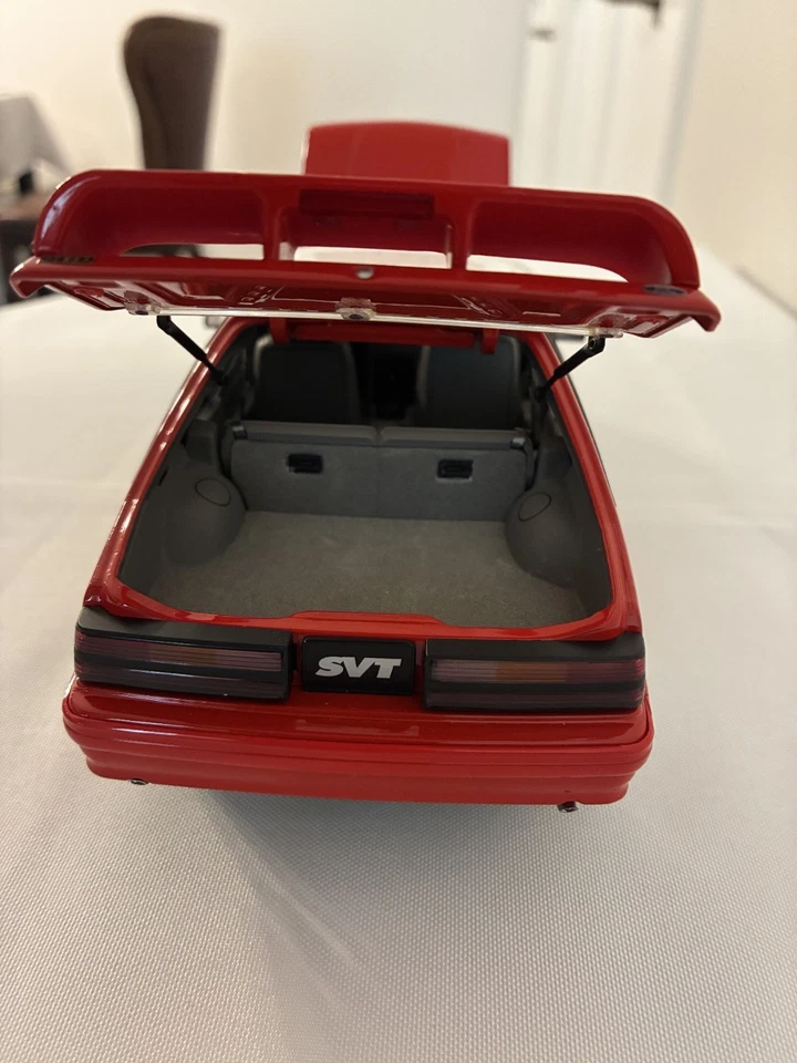 GMP 1993 Ford Mustang Cobra SVT 1:18 яркий красный новый редкий 93 5.0 #0001 - Изображение 4 из 4