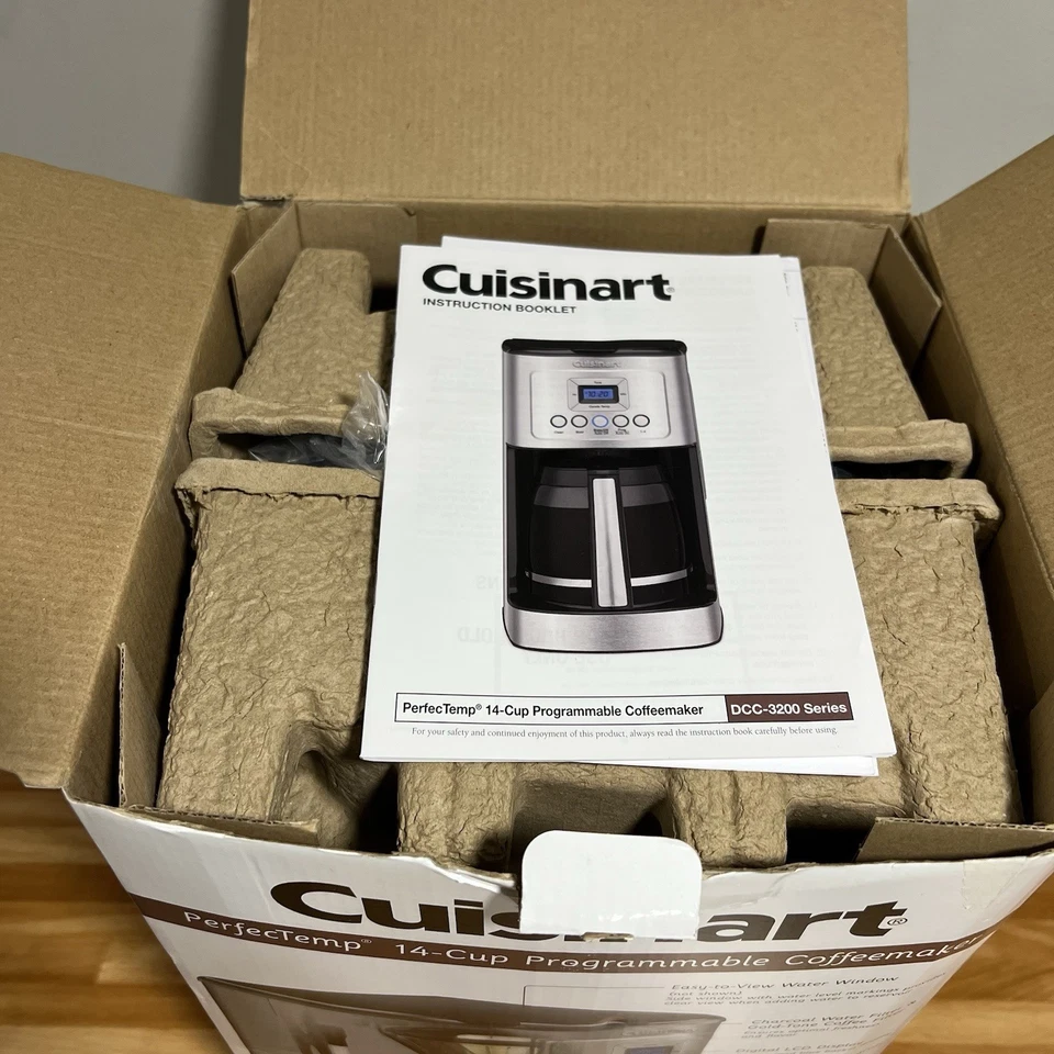 Cuisinart DCC-3200 PerfecTemp 14-Cup Programmable Coffeemaker - NEW  - FREE SHIP - Image 4 of 4