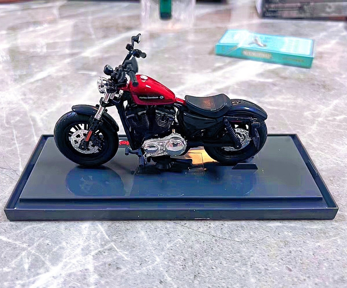 Maisto 1:18 Harley Davidson 2018 Forty Eight Special