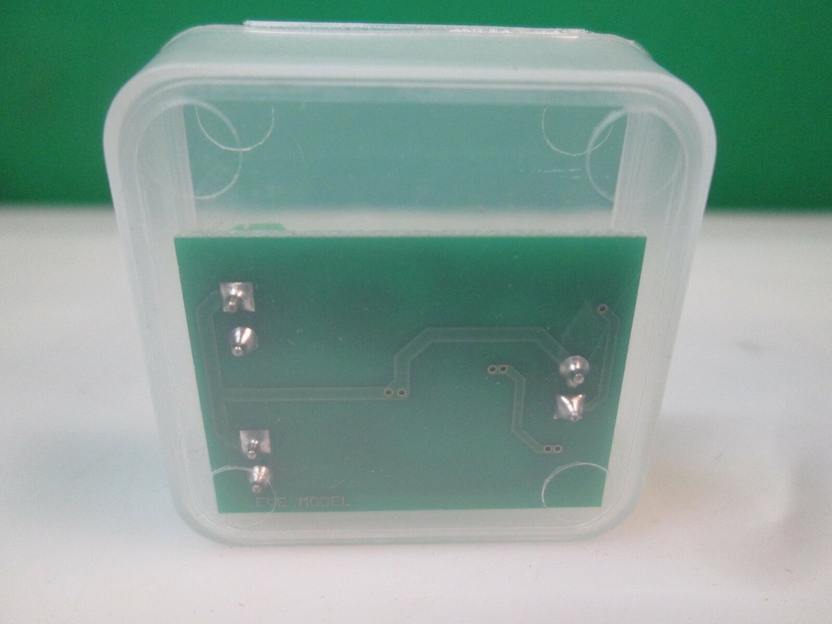Evemodel JTD1506RP - Feu De Circulation LED 4 Têtes - 1/150 Pour Réseau N - 12V - 20mA - Avec Circuit Imprimé