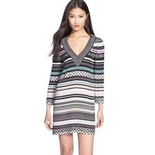 Diane Von Furstenberg "Ruby" Womens  Silk Mini  Dress Size 6 Embellished Front
