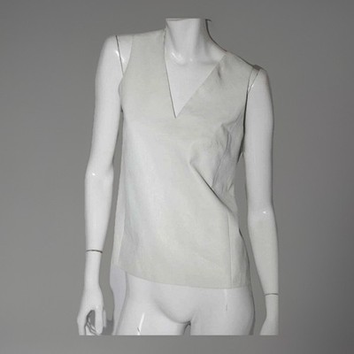 Vince Vest White Lamb Leather V Neck Sleeveless Classic Moto Biker Womens Size 4