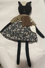 Woolgrass Farms Skunk Primitive Style Shelf Sitting Stuffed Animal Decorative