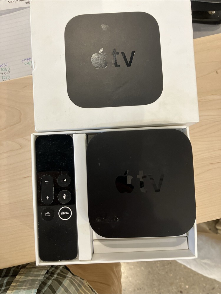 Apple TV HD 32GB 2nd Generation with Remote Control (MHY93LLA)