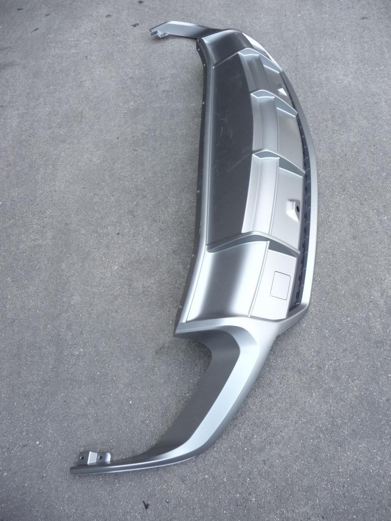 2019-2023 Lamborghini URUS Rear bumper Lower Diffuser 4ML807539 OEM NEW