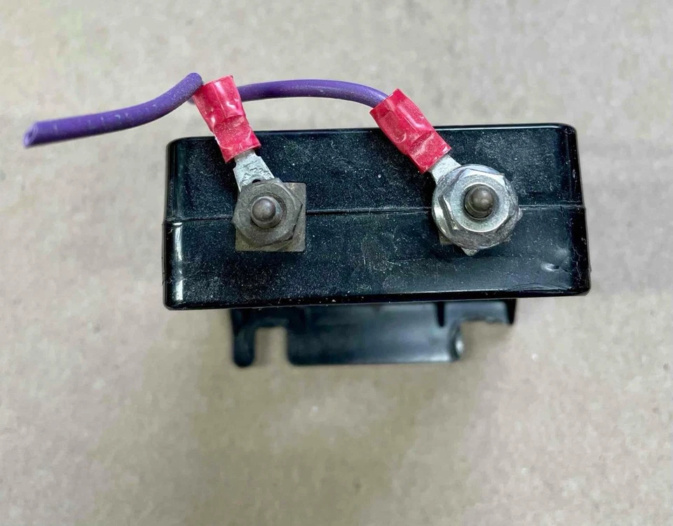 Transformador de corriente Crompton Instruments relación P/N 802-943U-NWLS 60:5A Foto 3 de 4