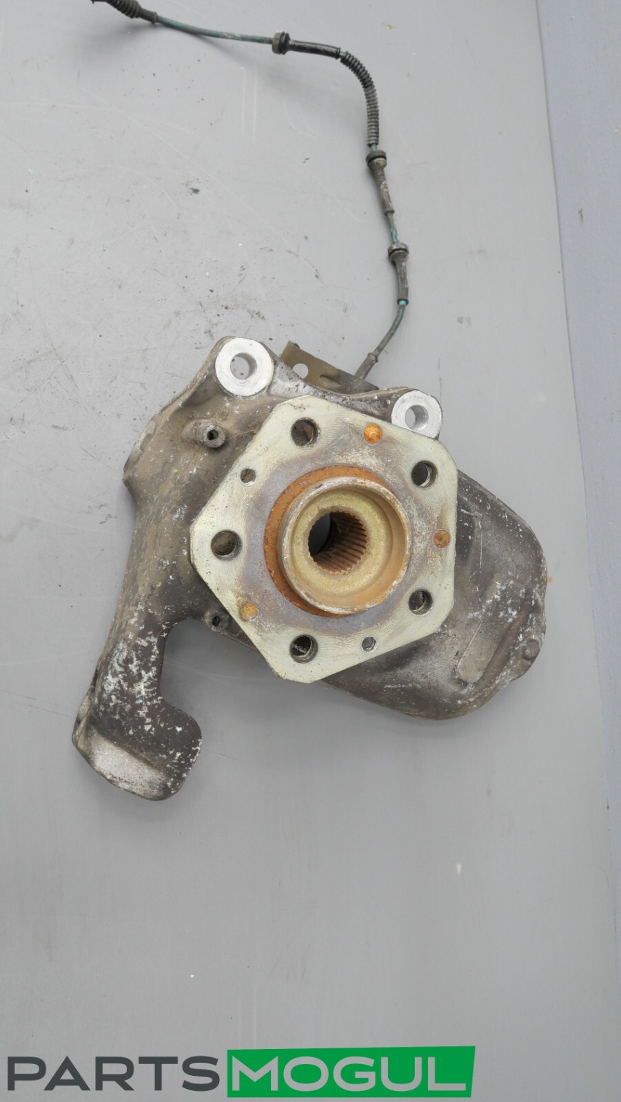04-08 MASERATI QUATTROPORTE M139 FRONT LEFT SPINDLE KNUCKLE WHEEL HUB OEM