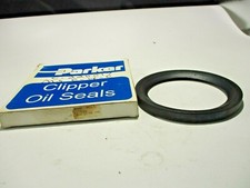 NEW PARKER CLIPPER 9800-PD OIL SEAL