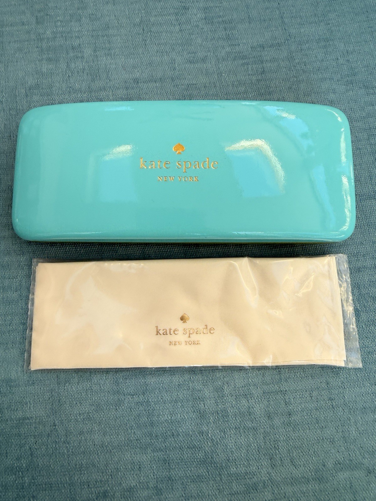 KATE SPADE, Green & Blue Turquoise Hard Shell Eye Glass Case And Cleaning Cloth