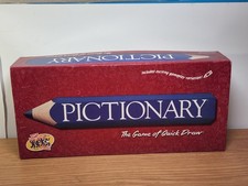 BOARD GAME PICTIONARY 2000 EDITION Game Cards With Plastic Deck