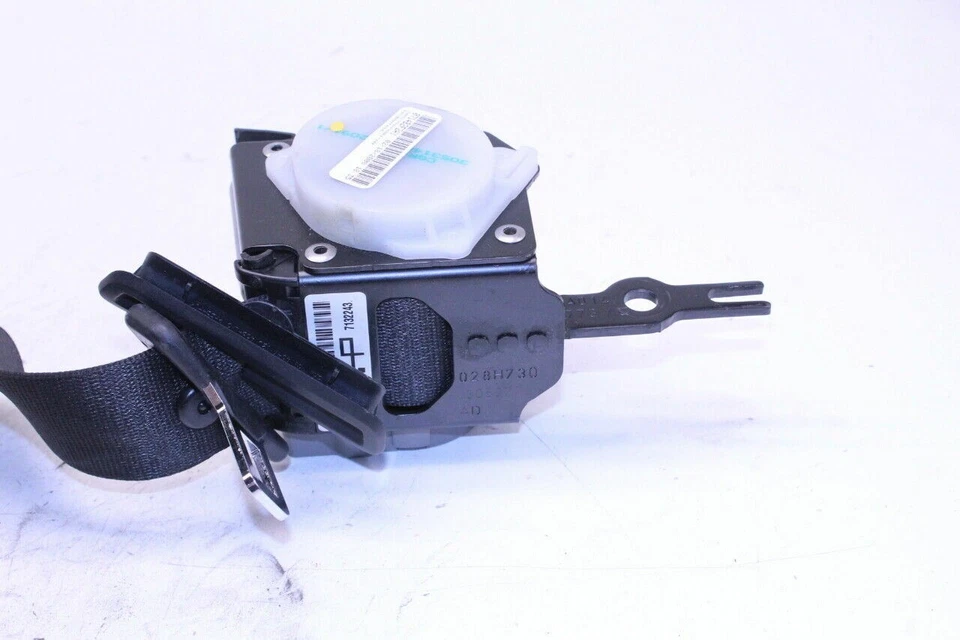 2008 BMW M3 Sedan 4.0L V8 Rear Left Upper Seat Belt Retractor OEM Used Foto 3 de 4