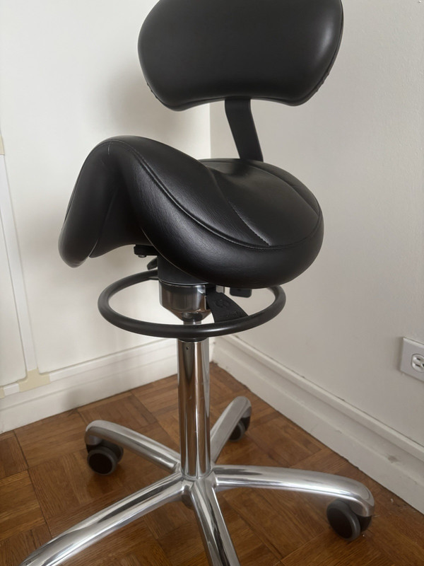 Brewer 135ASB-LS Amazone Saddle Stool