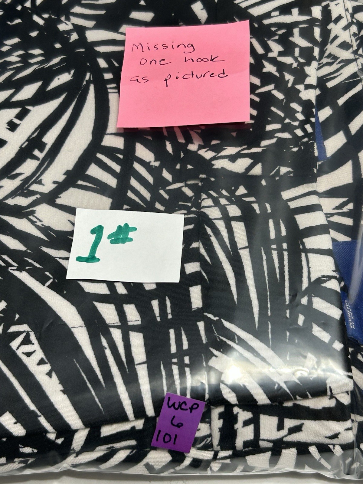 Apt. 9 Essentials Torie Women's Black & White Palm Floral Print Capri Pants Sz 6 thumbnail 12